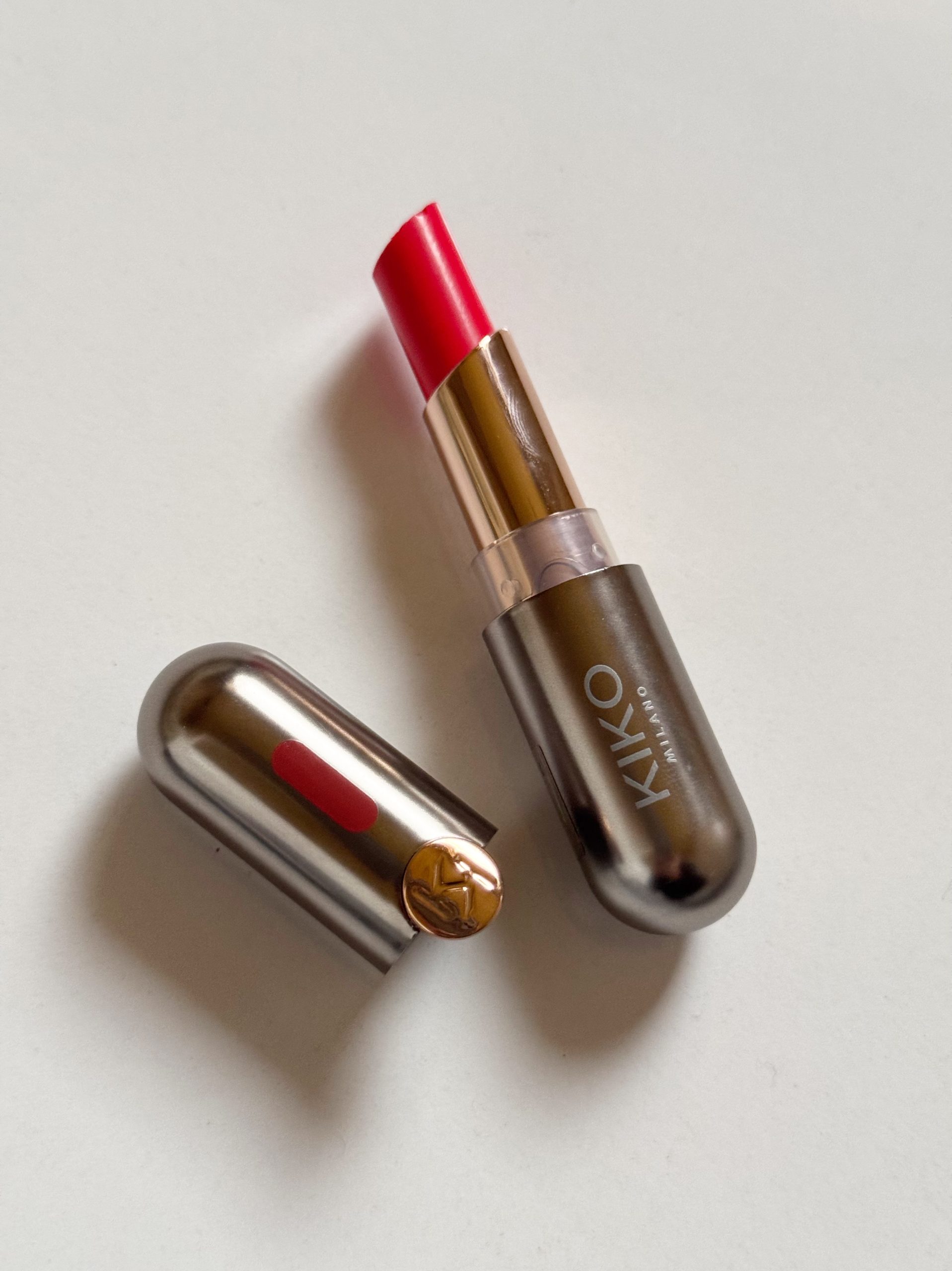 photo-output رژ استیکی لیمیتد کیکو - Image 1